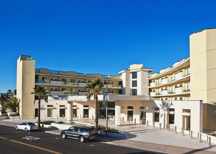 Pier South Resort, Autograph Collection