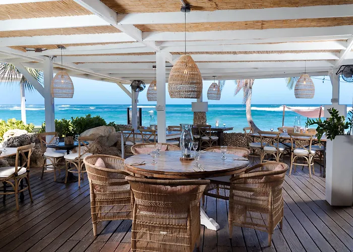 Villa Montana Beach Resort