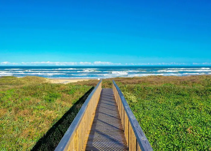 Comfort Suites Beachside