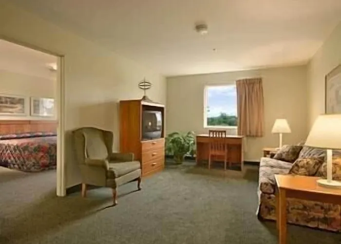 Super 8 By Wyndham Hagerstown/Halfway Area