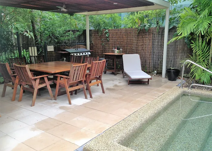 Nautilus Holiday Apartments