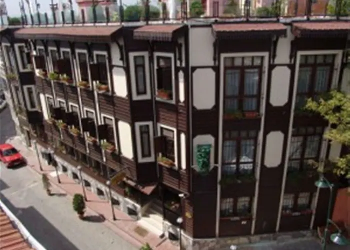 Artefes Hotel Old City