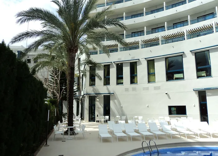 Hotel RH Arena - Todo Incluido