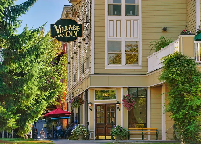 Fairhaven Village Inn