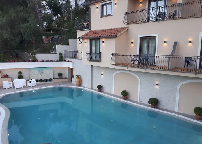 Hotel La Vue D'Or