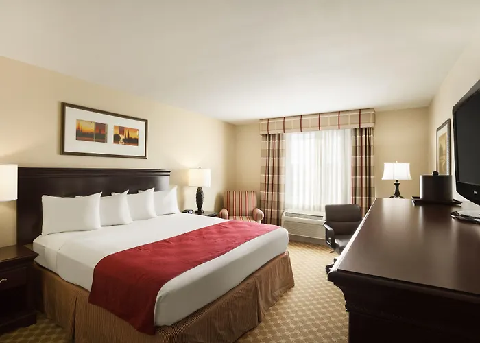Holiday Inn Express & Suites Elyria By Ihg