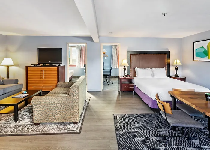 Inn At Seaside