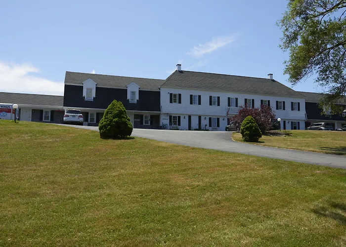 Sandwich Lodge & Resort