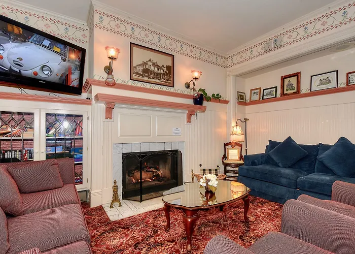 Centrella Hotel, A Kirkwood Collection Hotel