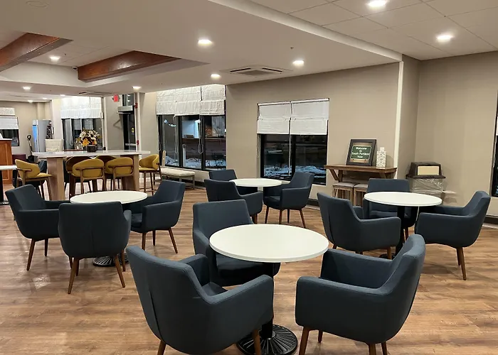 Casco Bay Hotel Portland Airport - Maine Mall, An Ascend Collection Hotel