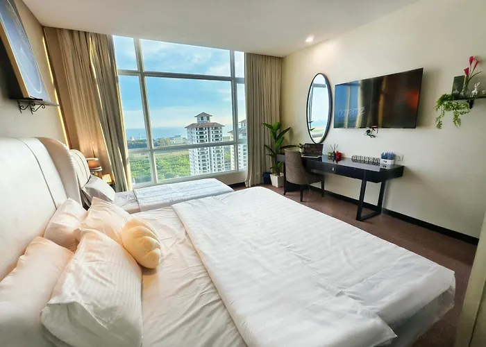 Hatten Hotel Super Sea View 4Pax High Floor Free 1 Carpark & Netflix With 2 Tv Room