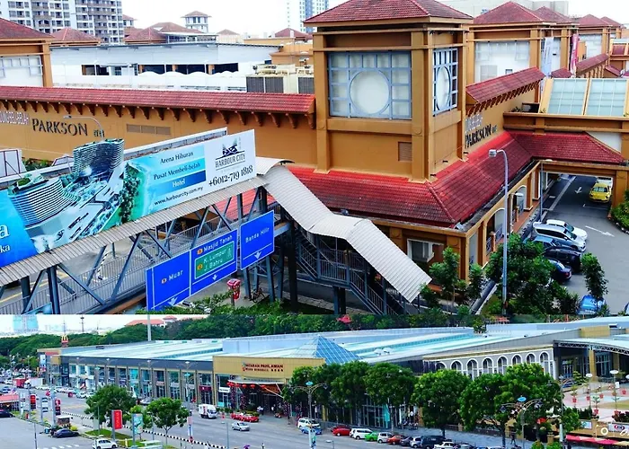 Hatten Hotel Super Sea View 4Pax High Floor Free 1 Carpark & Netflix With 2 Tv Room