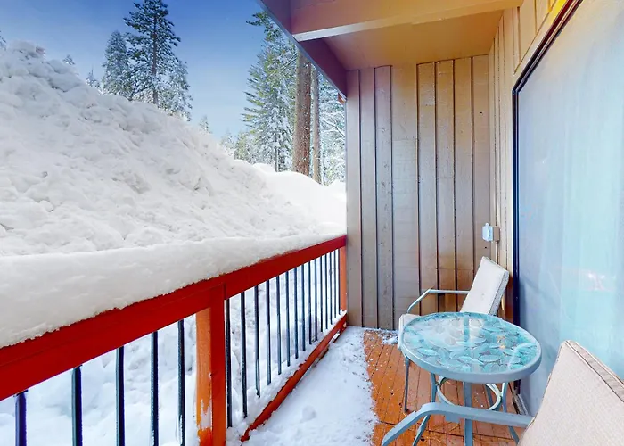 Yosemite West Condo B104