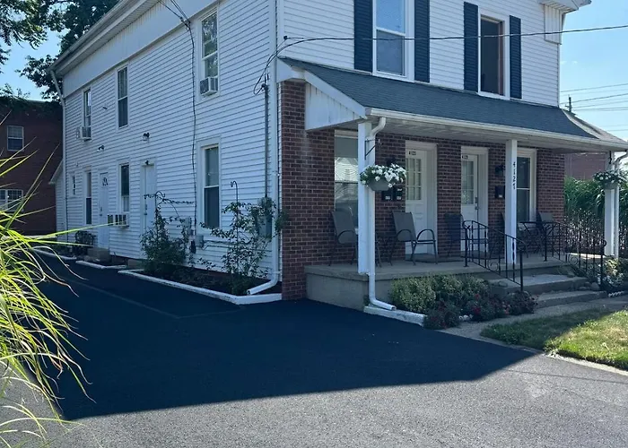 Downtown Willoughby Historic District Gem 3