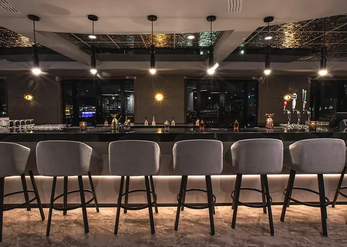 Le Capitole Hotel