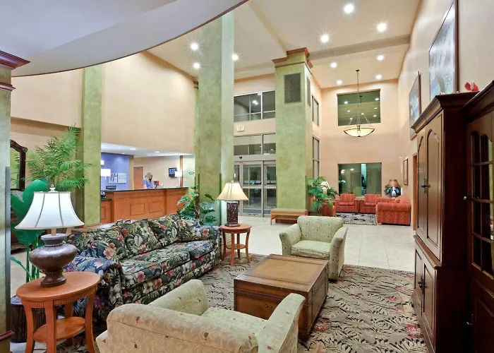 Triple Play Resort Hotel & Suites