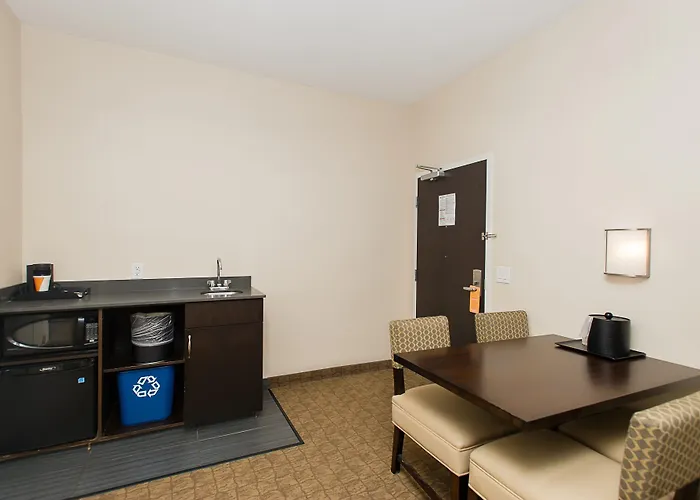 Wyndham Garden Niagara Falls Fallsview