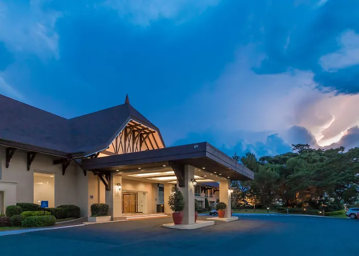 Taal Vista Hotel