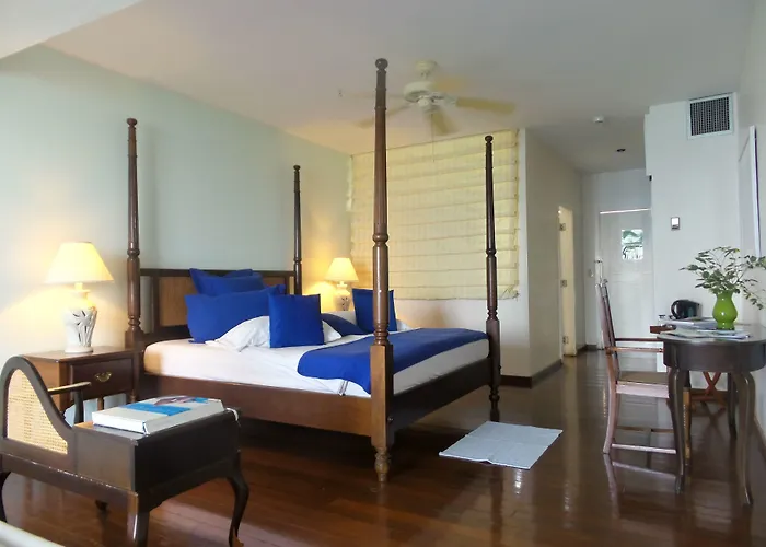 Blue Haven Hotel