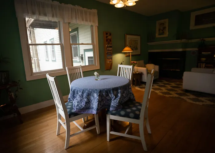 Garden Grove Inn Bed And Breakfast
