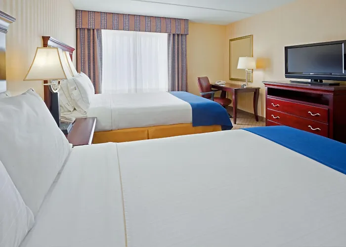 Holiday Inn Express & Suites West Long Branch - Eatontown By Ihg