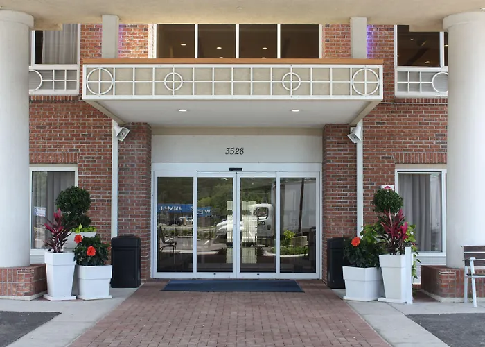 Holiday Inn Express & Suites Spring Hill By Ihg