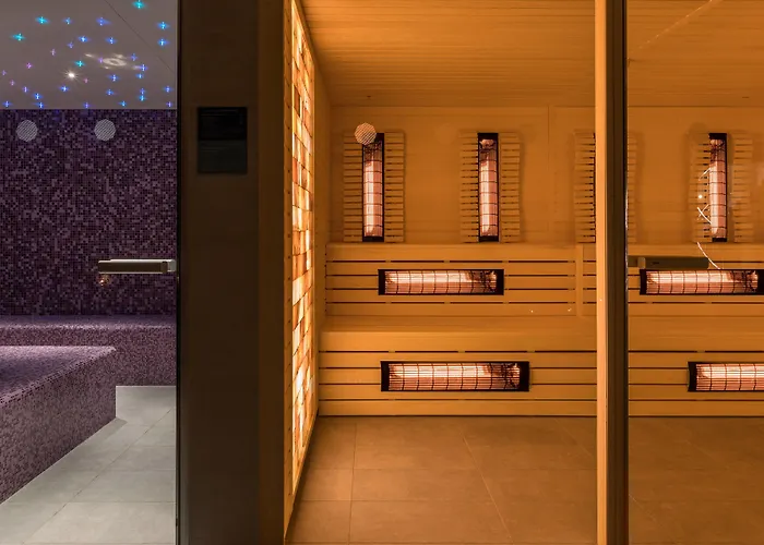 Le Meridien Lav Split