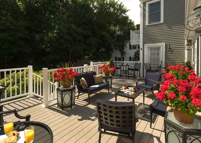 Old Harbor Inn