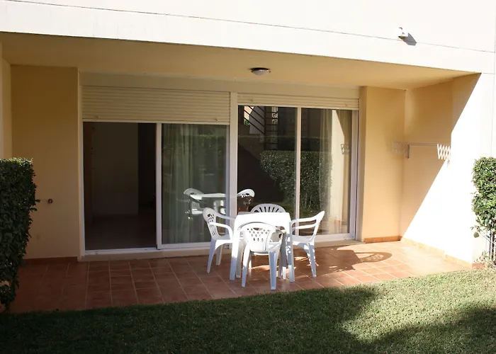 Apartamentos Inma Mayor en primera línea de playa, con Parking y Piscina