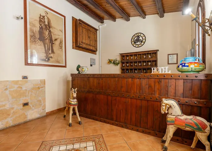 Hotel Castello Di Giuliano