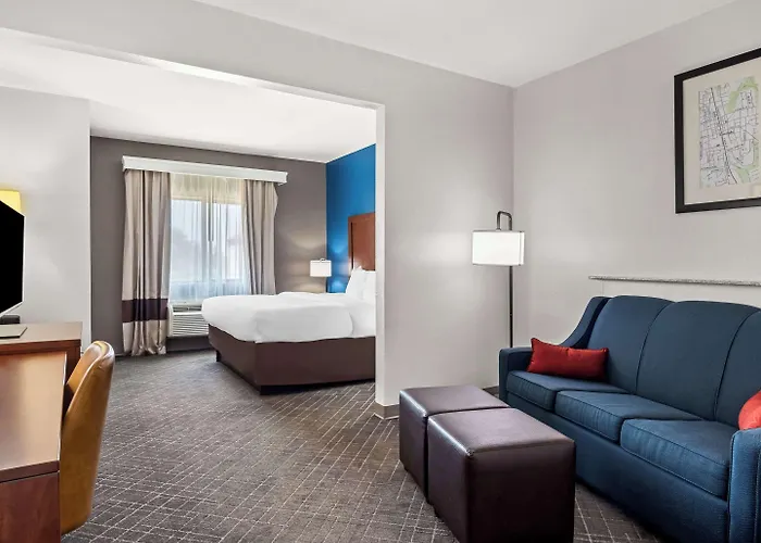Comfort Suites Lindale - Tyler North