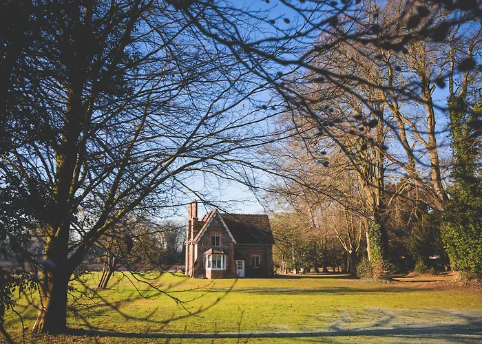 Oakley Hall Hotel