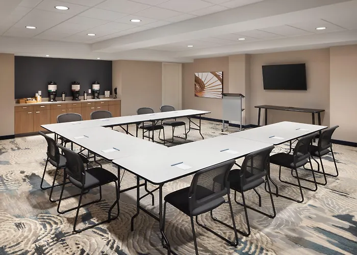 Fairfield Inn & Suites By Marriott West Kelowna