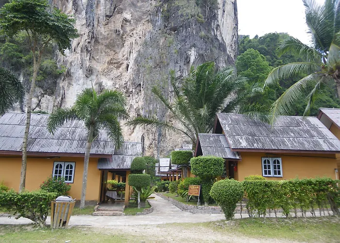 Diamond Cave Resort