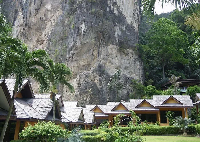 Diamond Cave Resort