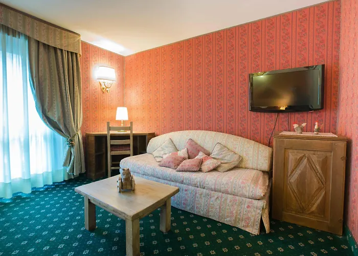 Hotel Bucaneve