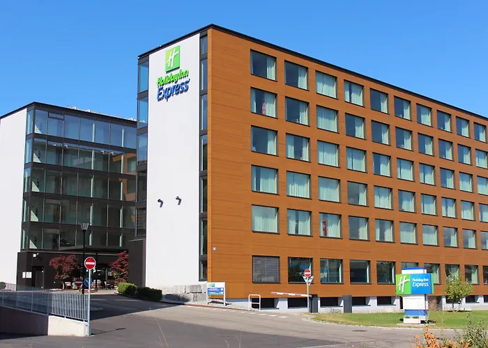 Holiday Inn Express Zuerich Airport By Ihg