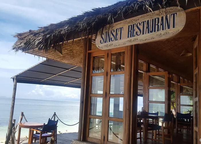 Coco Grove Beach Resort, Siquijor Island