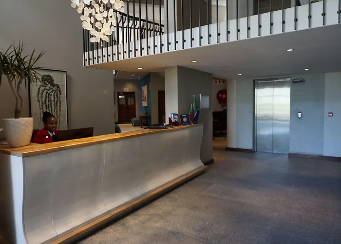 Chapmans Peak Beach Hotel