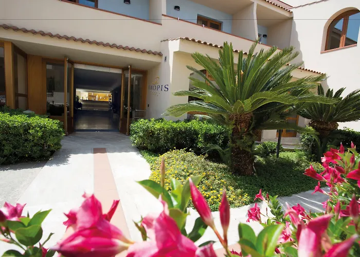 Tropis Hotel