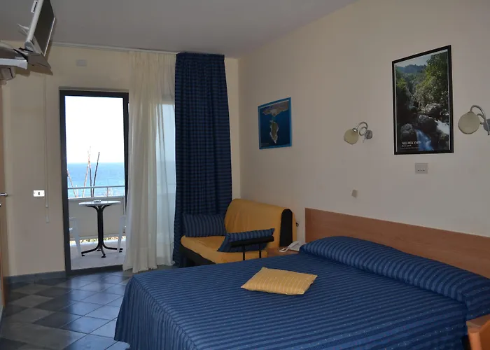 Hotel Jonic