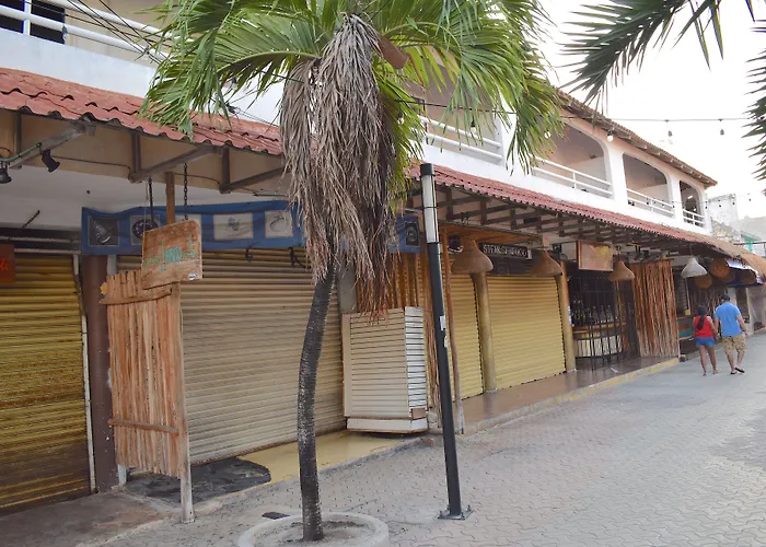 Plaza Almendros Hotel Isla Mujeres