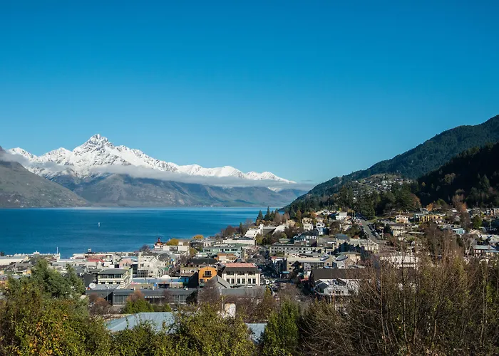 Queenstown House Bed & Breakfast And Apartments