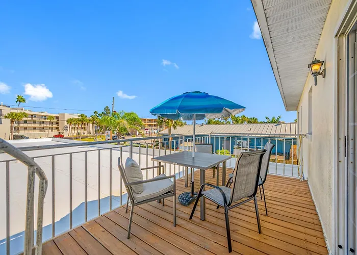 Carousel Suites -Redington Shores