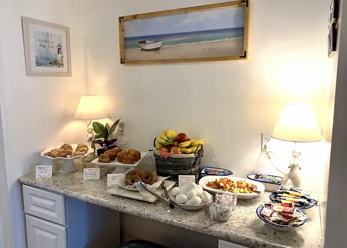 Eagle Wing Inn - Cape Cod