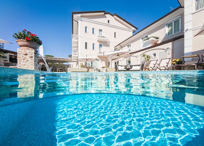 Hotel Luna