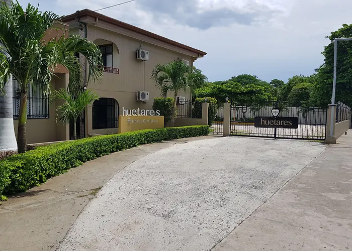 Hotel & Villas Huetares