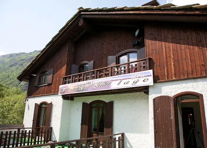Chalet Sul Lago Hotel In Montagna