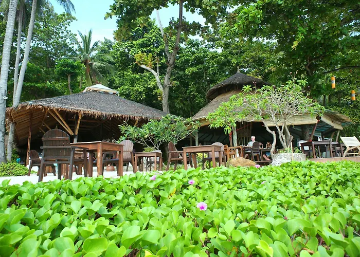 Thapwarin Resort - Green Hotel