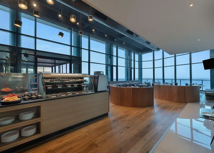 Herbert Samuel Okeanos Suites Herzilya